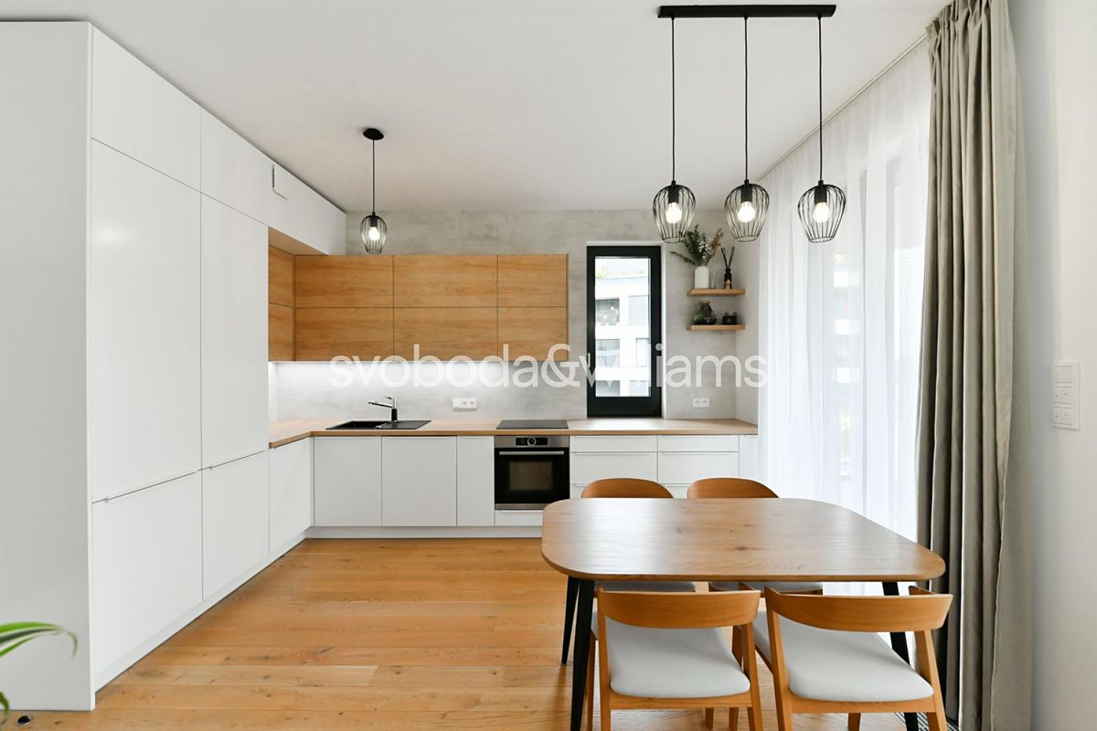 Pronájem bytu 2+kk 58 m² – fotografie 4