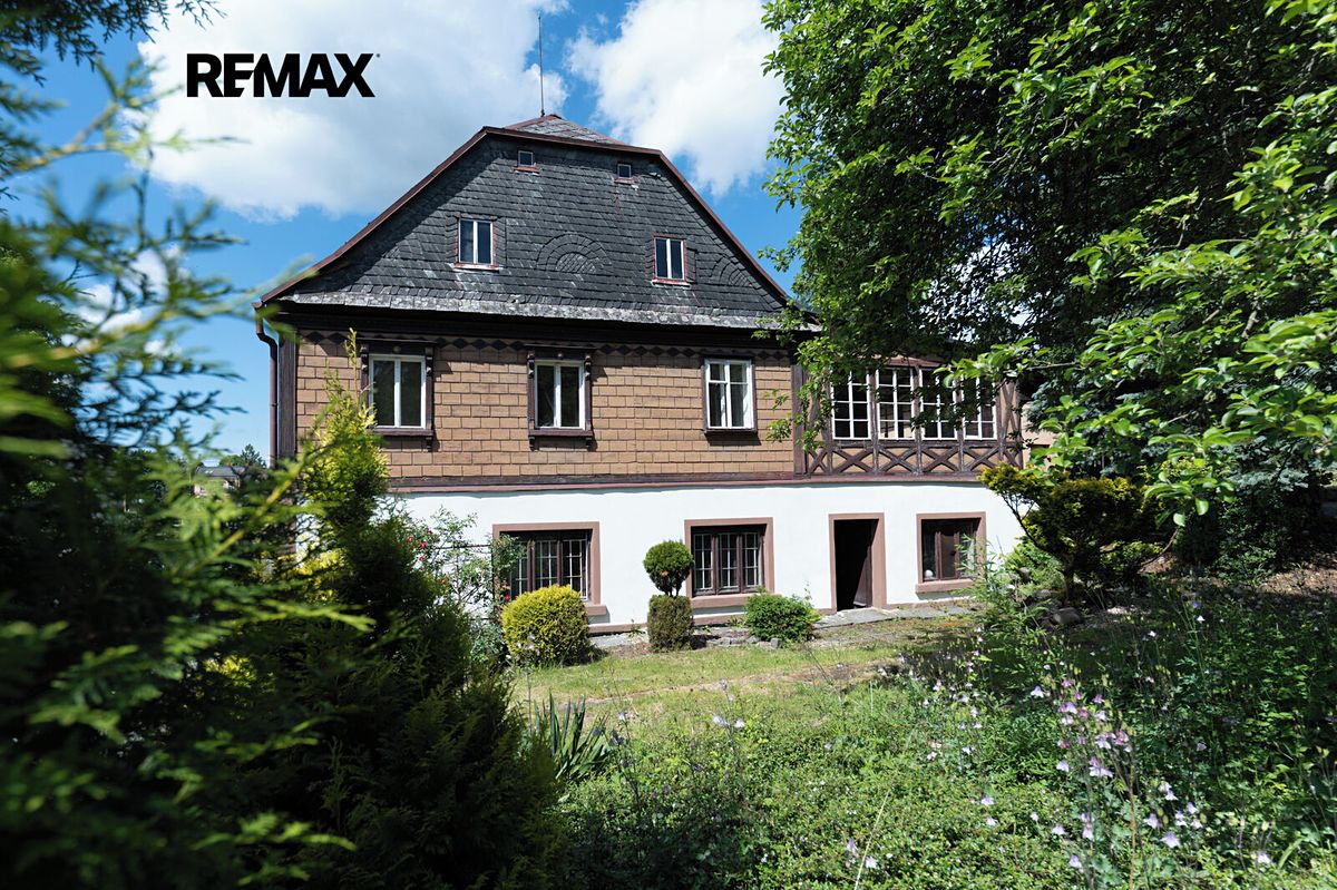 Prodej rodinného domu 500 m², pozemek 551 m² – fotografie 4