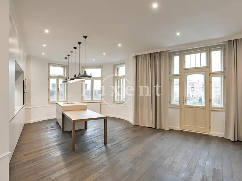 Pronájem bytu 4+kk 167 m², Praha – náhled fotky 3