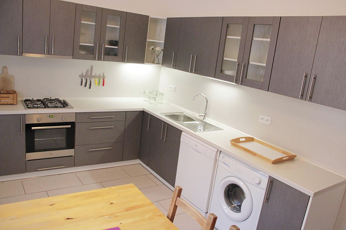 Pronájem bytu 2+1 70 m² – fotografie 3