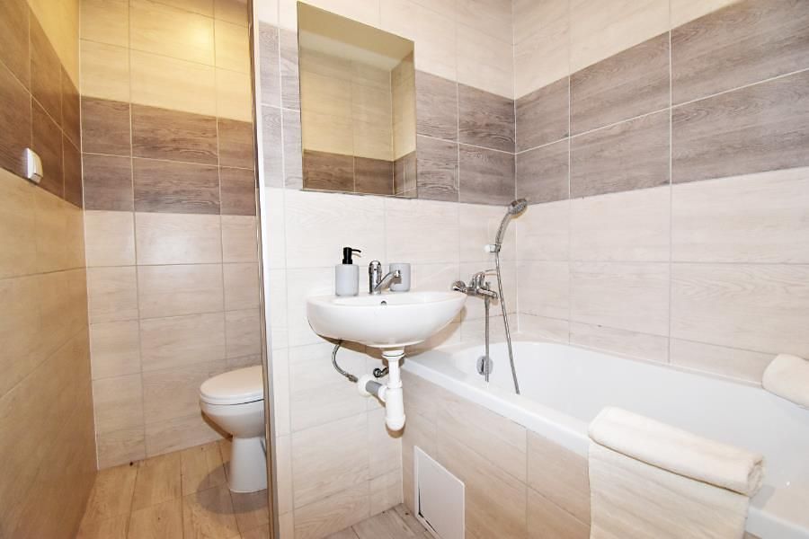 Pronájem bytu 2+kk 39 m² – fotografie 3