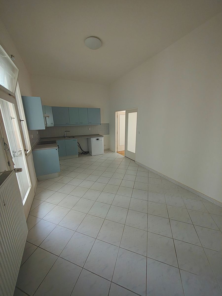 Pronájem bytu 3+1 112 m² – fotografie 3
