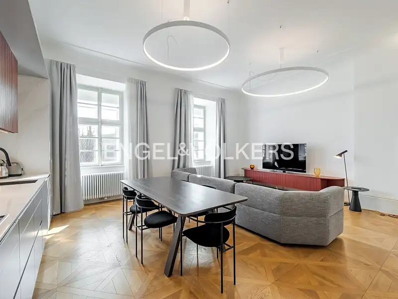 Pronájem bytu 2+kk 88 m², Praha – náhled fotky 1