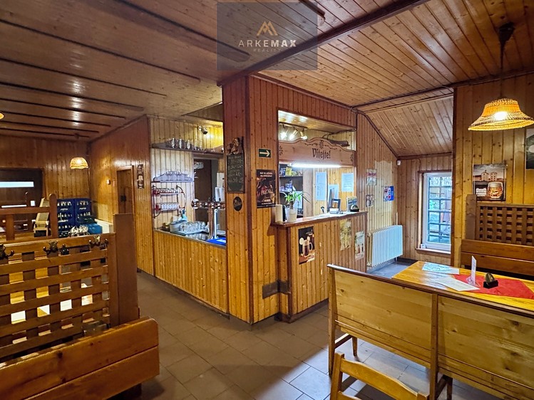 Prodej komerčního prostoru, 160 m² (10 z 19)