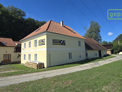 Комерційне приміщення на продаж, 270 м² (2 з 32)