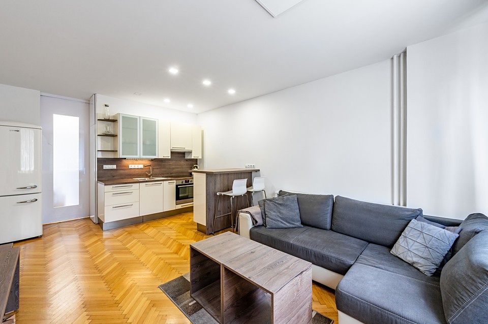 Pronájem bytu 2+kk 58 m²