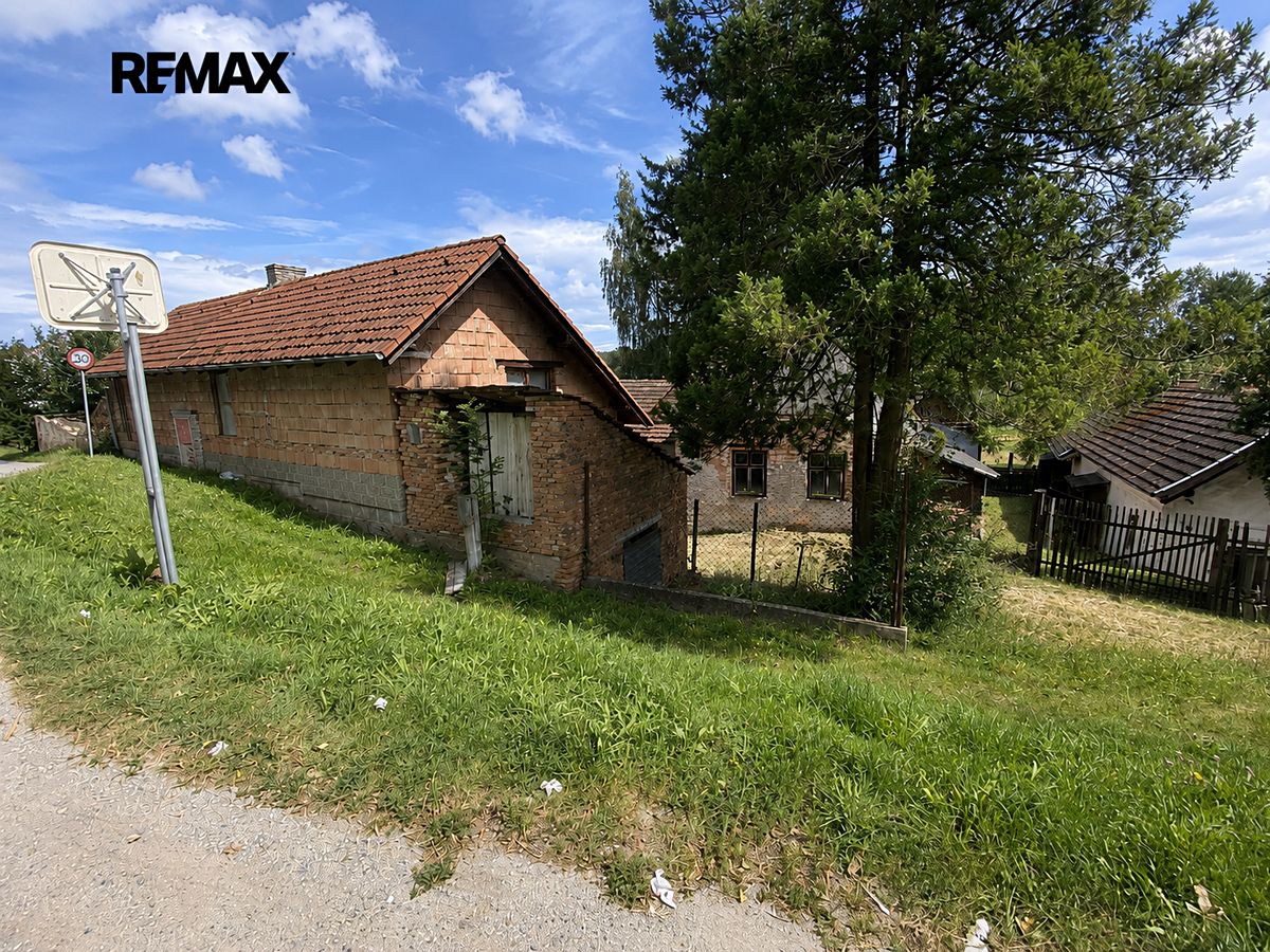 Prodej chalupy 251 m², pozemek 639 m² – fotografie 2