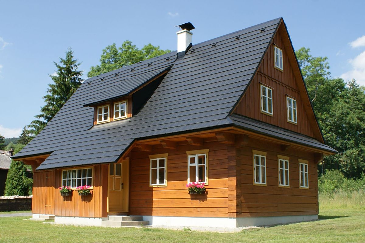 Prodej rodinného domu 140 m², pozemek 1300 m² – fotografie 2