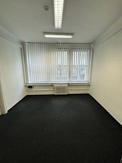 Pronájem kanceláře 15 m² – fotografie 3