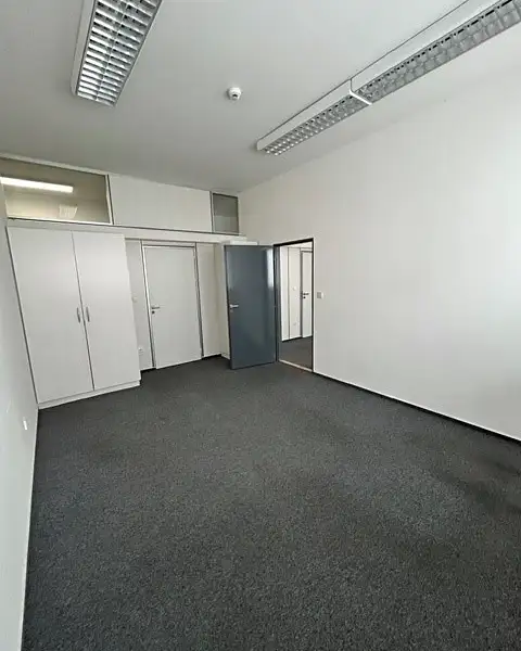 Pronájem kanceláře 32 m², Brno – náhled fotky 1