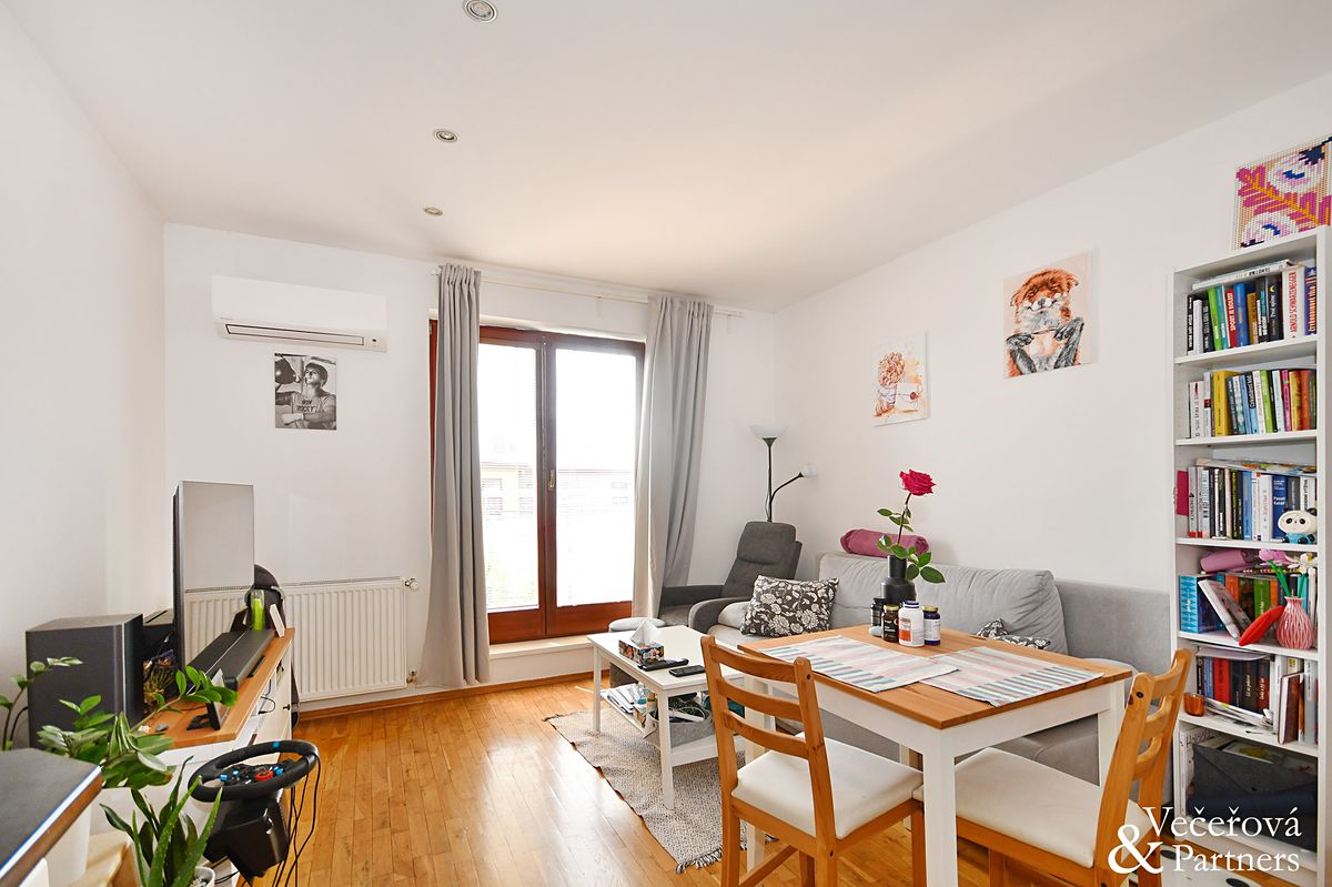 Pronájem bytu 2+kk 40 m²