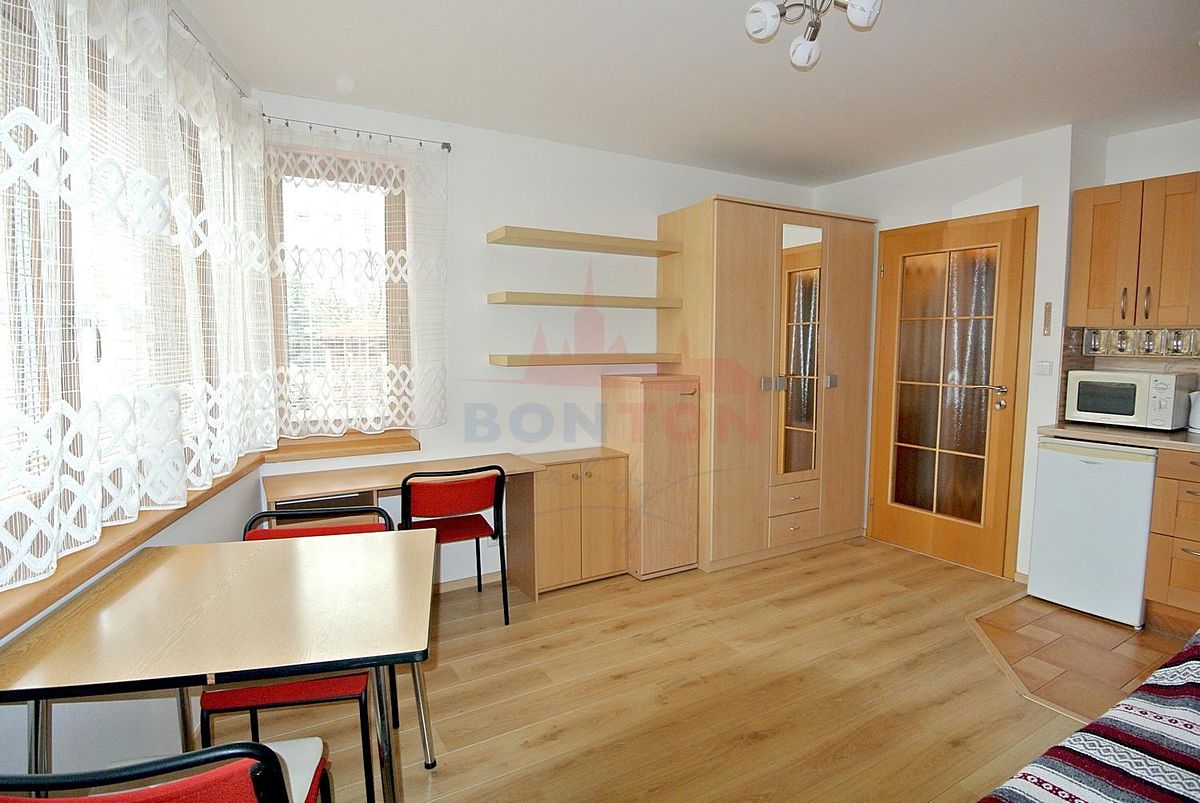 Pronájem bytu 1+kk 22 m² – fotografie 5