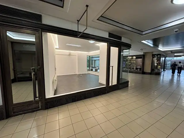 Pronájem obchodního prostoru 33 m², Praha – náhled fotky 1