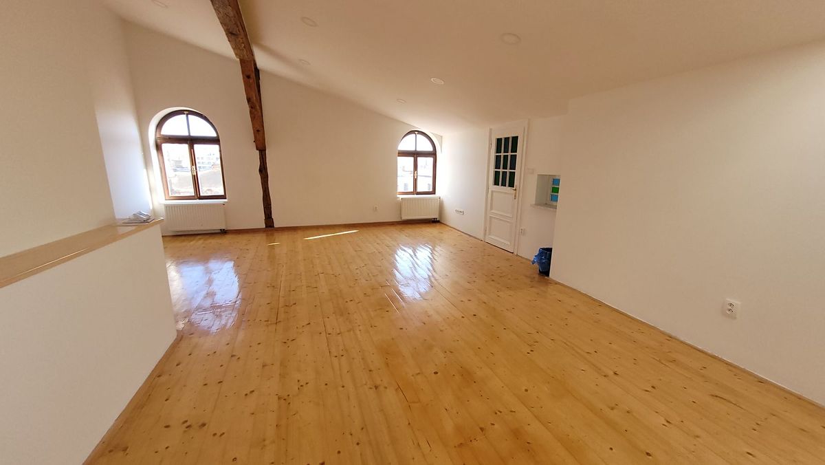 Pronájem bytu 3+1 80 m² – fotografie 3