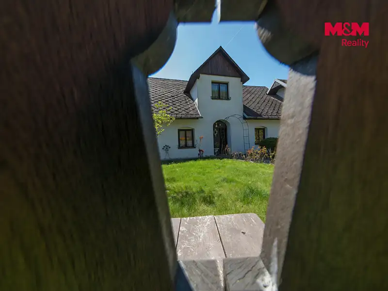 Prodej rodinného domu 268 m², pozemek 878 m², Holčovice – náhled fotky 3