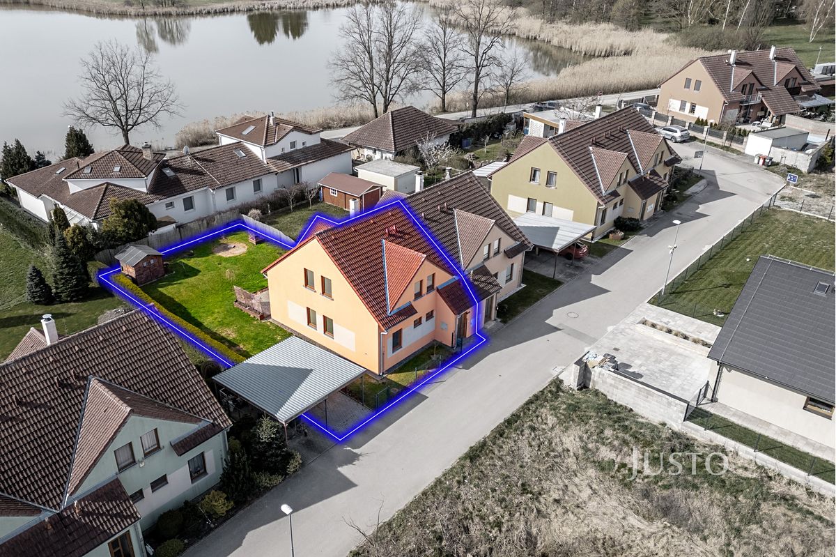 Prodej rodinného domu 141 m², pozemek 385 m² – fotografie 5