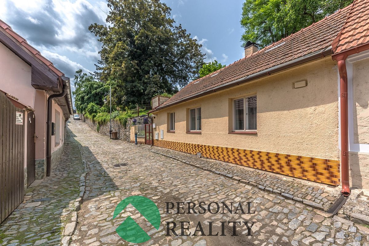 Prodej rodinného domu 61 m², pozemek 126 m² – fotografie 2