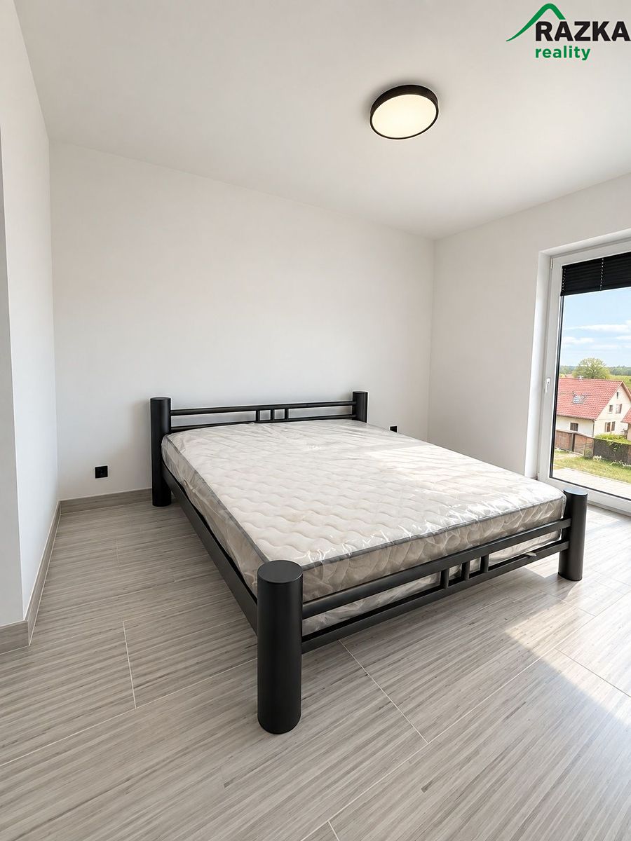 Pronájem bytu 2+kk 50 m² – fotografie 3