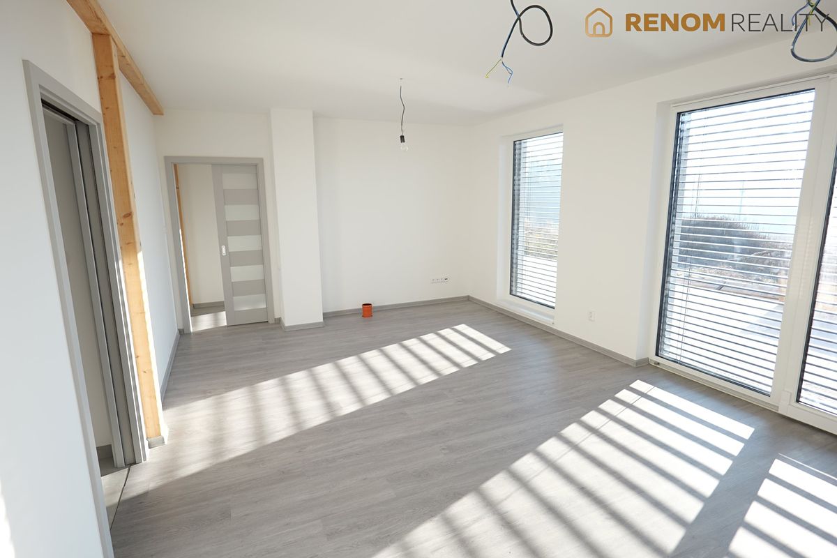 Prodej rodinného domu 98 m², pozemek 936 m² – fotografie 5