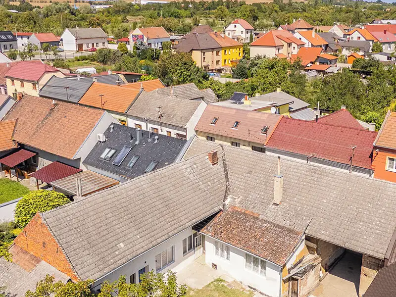 Prodej rodinného domu 278 m², pozemek 530 m², Spytihněv – náhled fotky 3