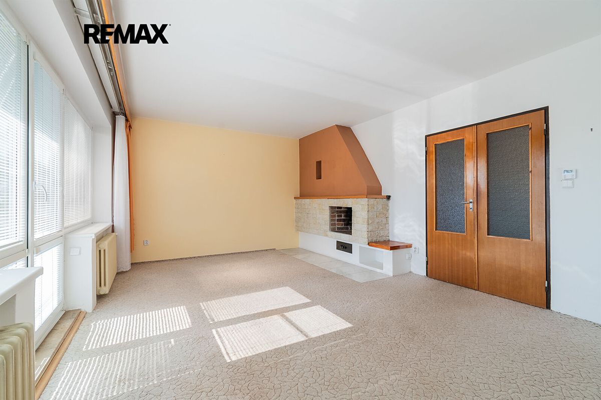 Prodej rodinného domu 290 m², pozemek 213 m² – fotografie 4