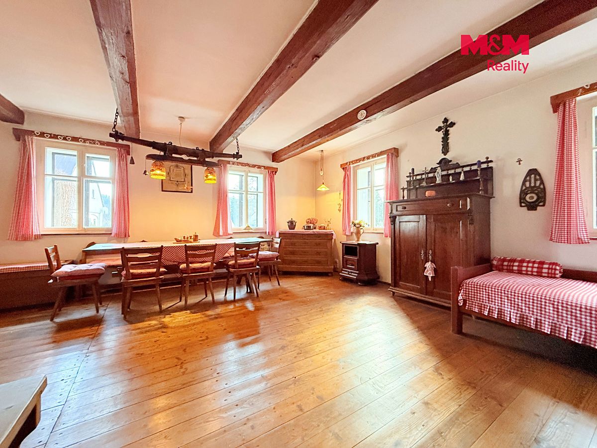 Prodej rodinného domu 265 m², pozemek 3631 m² – fotografie 5