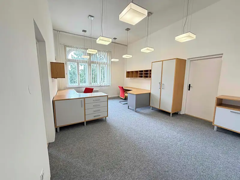 Pronájem kanceláře 172 m², Ostrava – náhled fotky 1