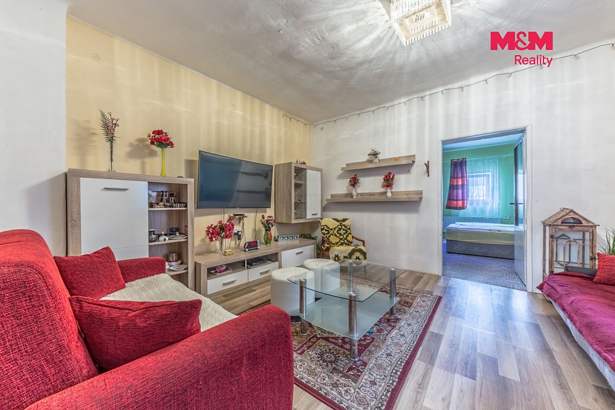 Prodej rodinného domu 102 m², pozemek 448 m² – fotografie 3
