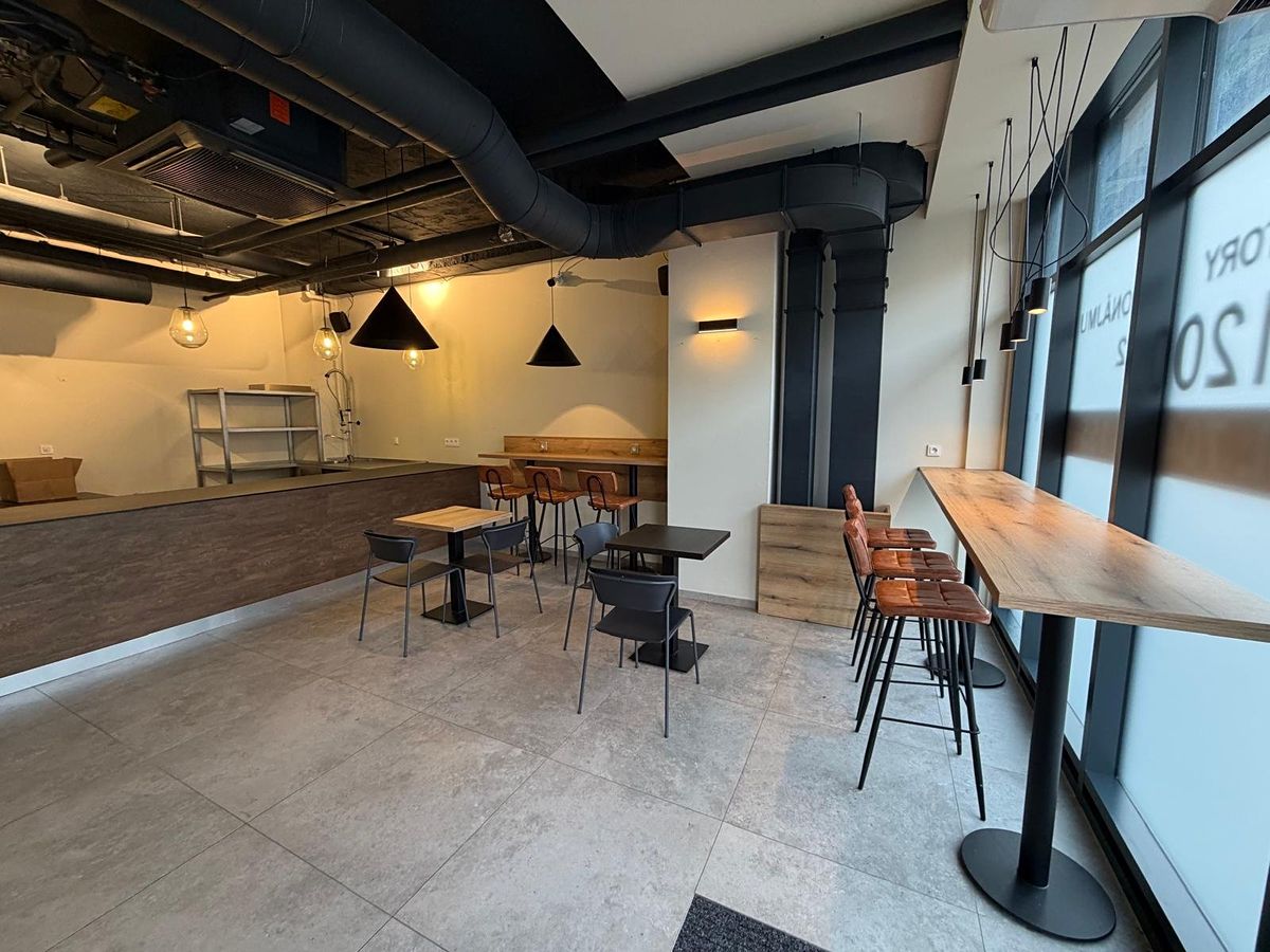 Pronájem obchodního prostoru 120 m² – fotografie 4