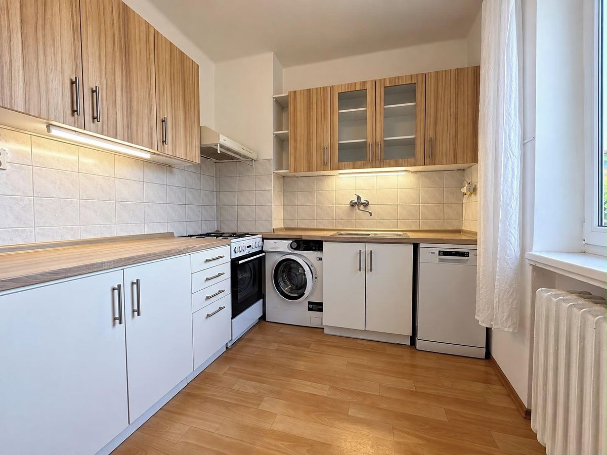Pronájem bytu 2+1 80 m² – fotografie 5
