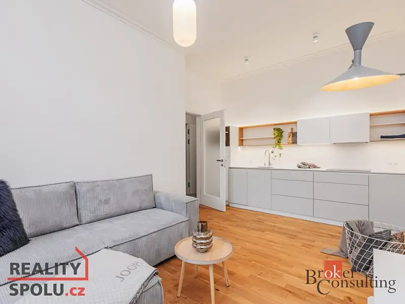 Prodej bytu 2+kk 47 m², Praha – náhled fotky 2