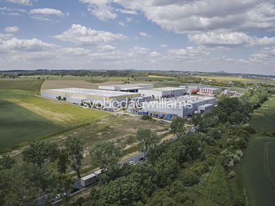Pronájem skladového prostoru 3553 m²