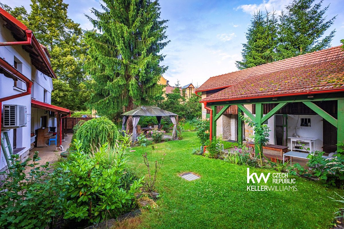 Prodej vícegeneračního domu 340 m², pozemek 1529 m² – fotografie 4