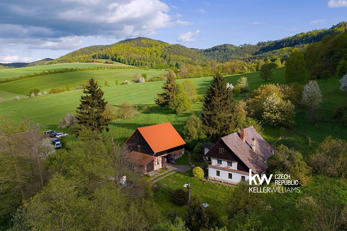 Prodej chalupy 185 m², pozemek 9668 m²