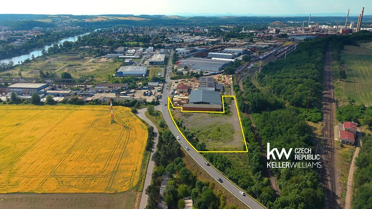 Prodej komerčního pozemku 9046 m²
