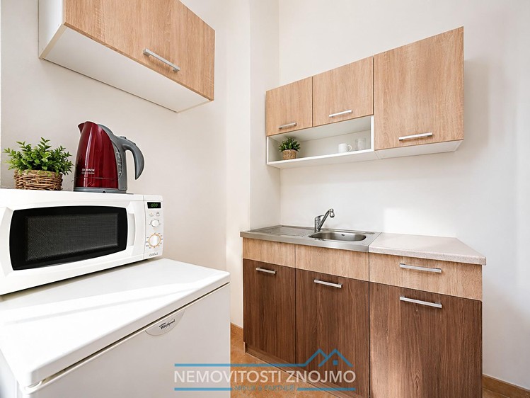 Pronájem komerčního prostoru, 103 m² (9 z 11)