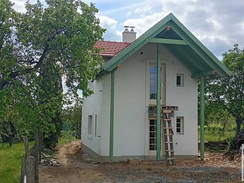 Prodej rodinného domu 56 m², pozemek 1833 m², Dolní Kounice – náhled fotky 2