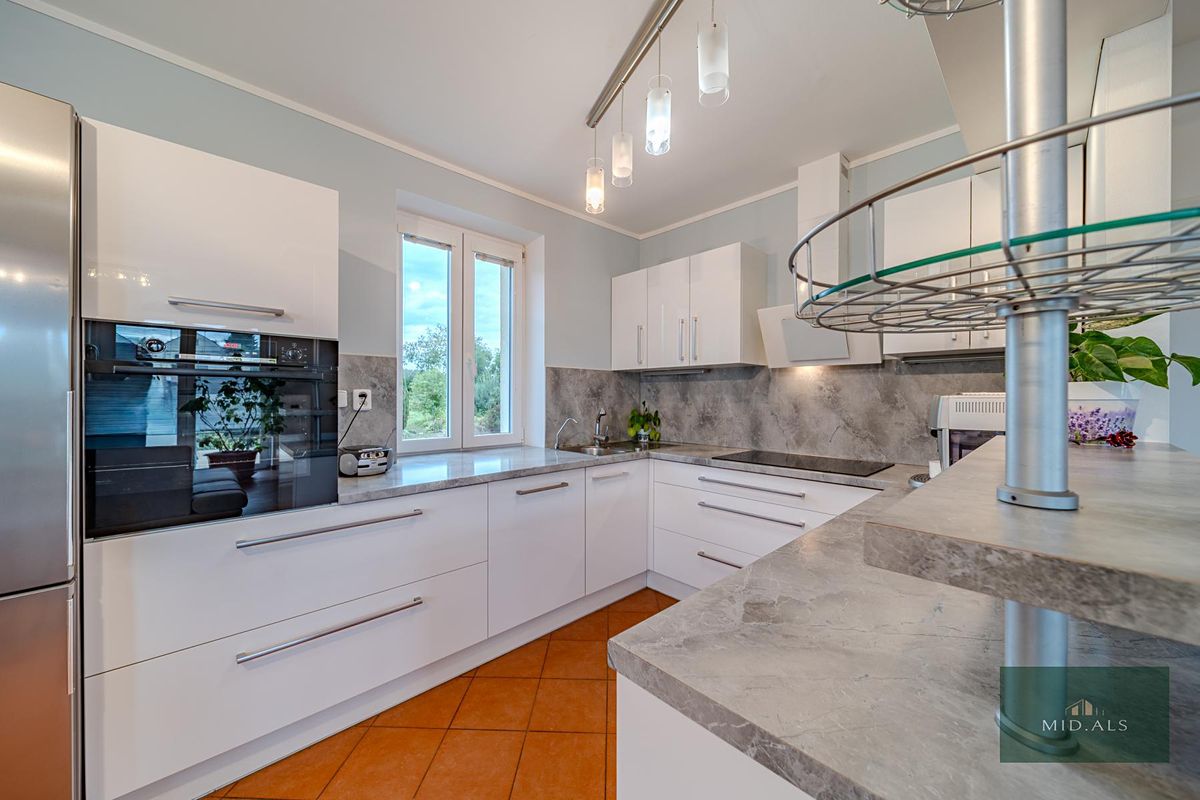 Prodej rodinného domu 132 m², pozemek 5154 m² – fotografie 2