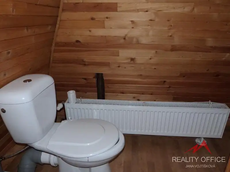 Pronájem bytu 1+kk 25 m², Děčín – náhled fotky 2