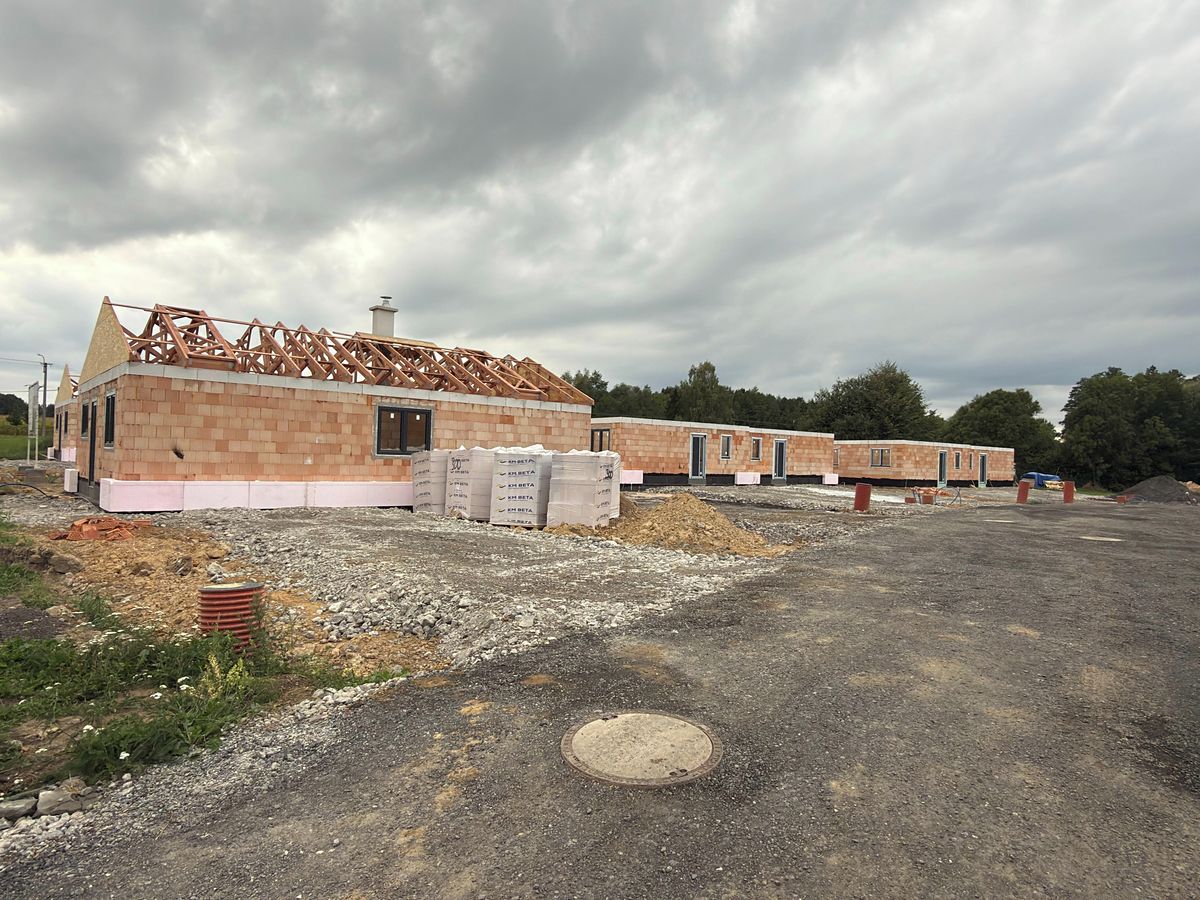 Prodej rodinného domu 113 m², pozemek 832 m² – fotografie 3