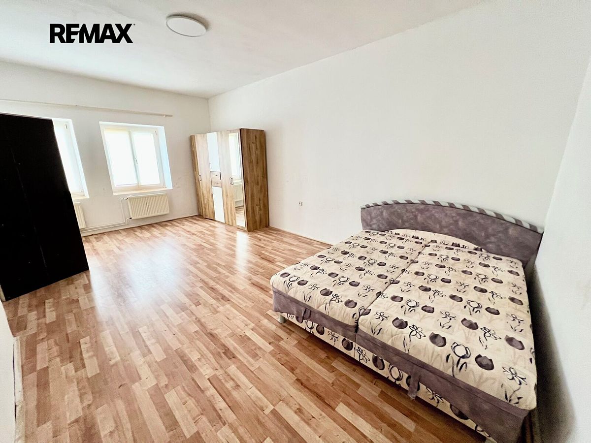 Prodej rodinného domu 121 m², pozemek 151 m² – fotografie 2