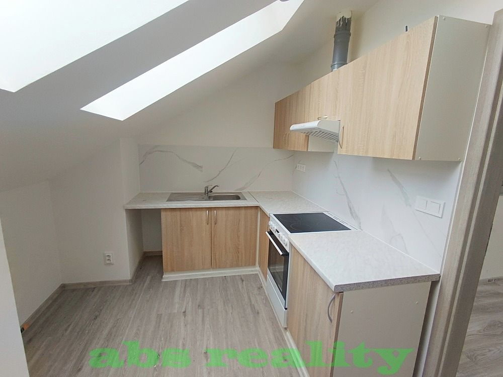 Pronájem bytu 3+1 76 m² – fotografie 4
