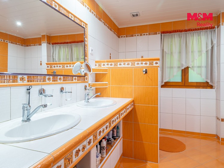 Prodej domu, 250 m² (10 z 30)