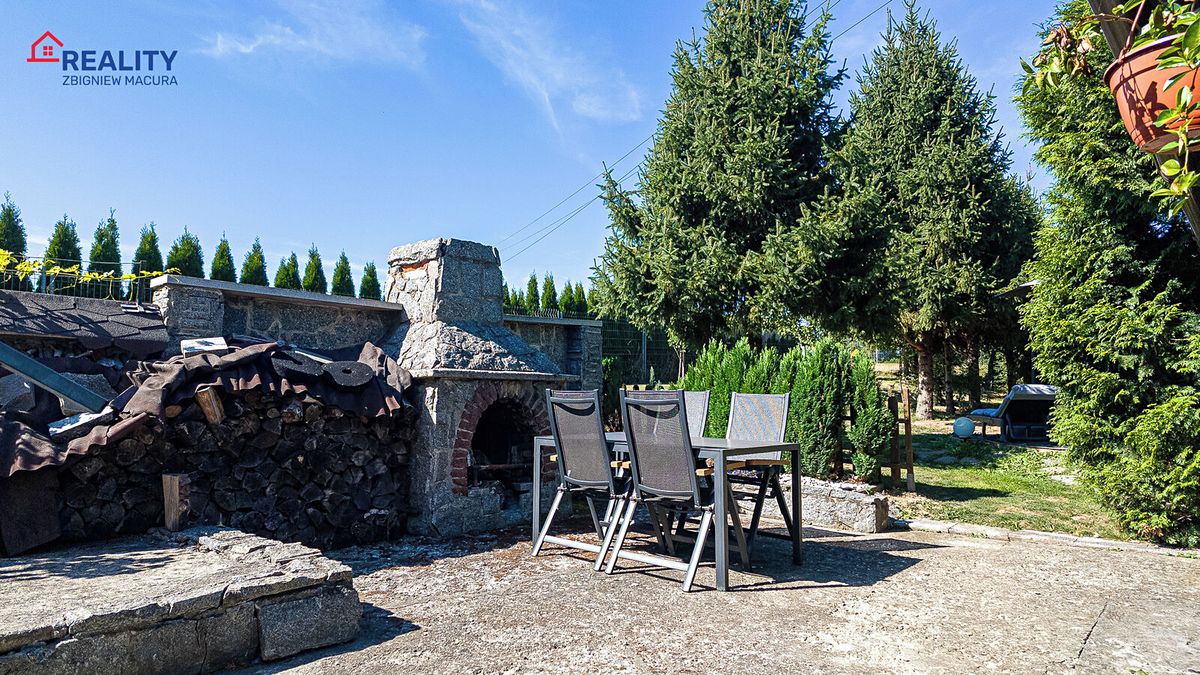 Prodej rodinného domu 290 m², pozemek 1830 m² – fotografie 4