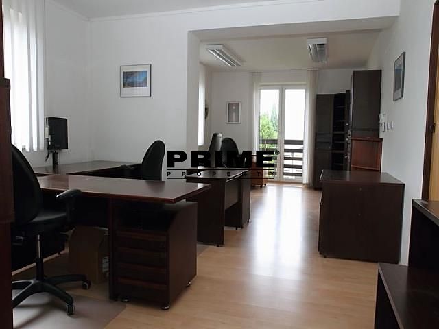Pronájem kanceláře 273 m² – fotografie 2
