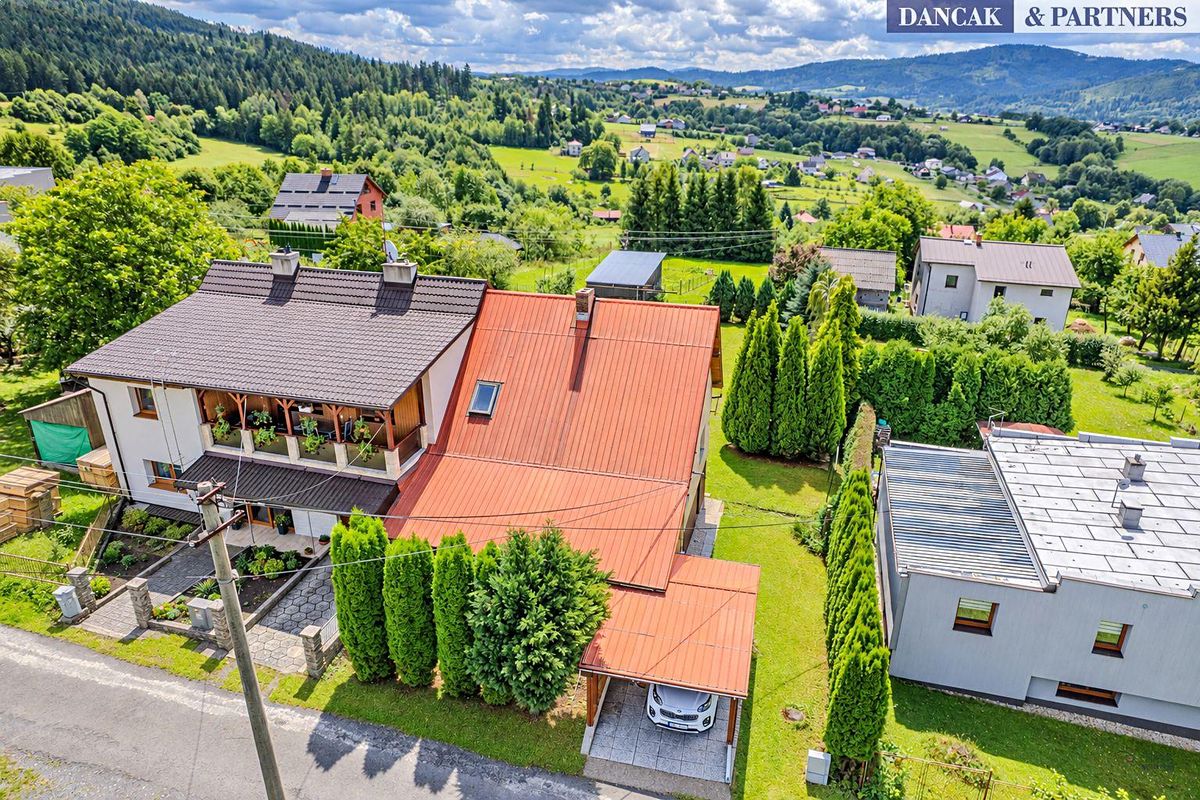 Prodej rodinného domu 222 m², pozemek 810 m² – fotografie 3
