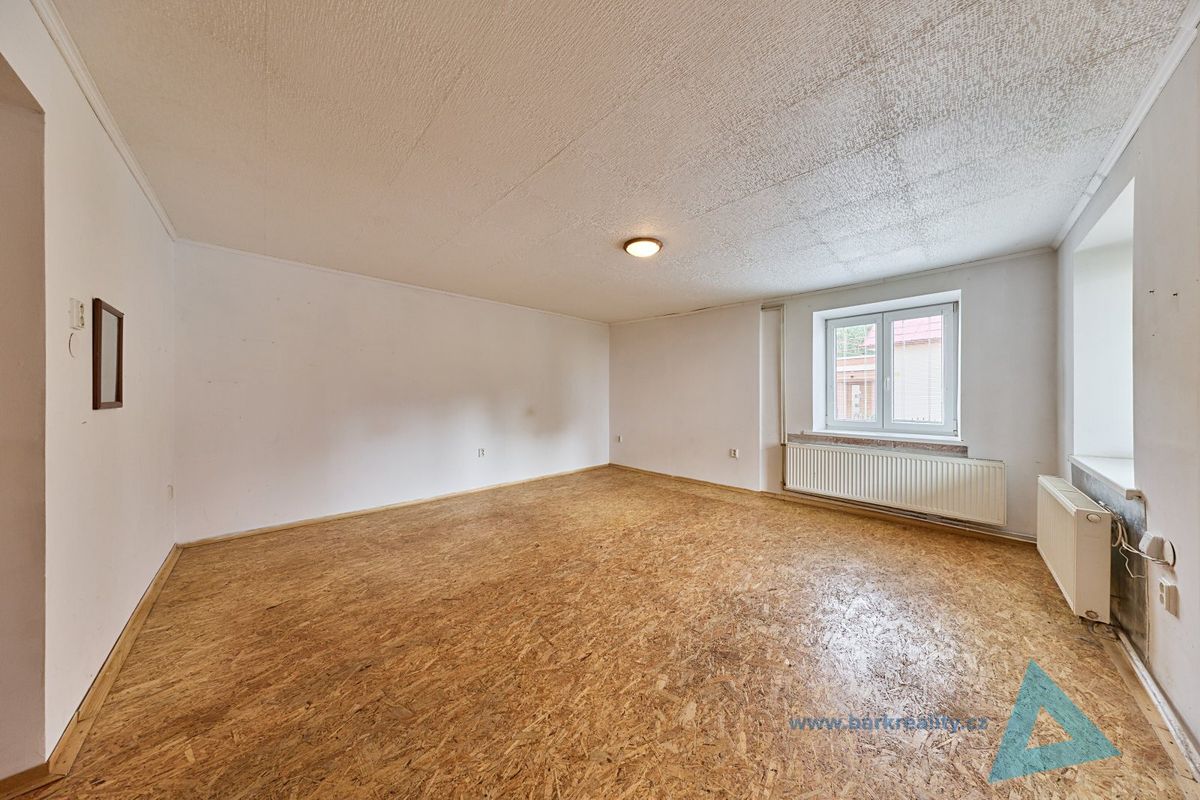 Prodej rodinného domu 135 m², pozemek 381 m² – fotografie 4