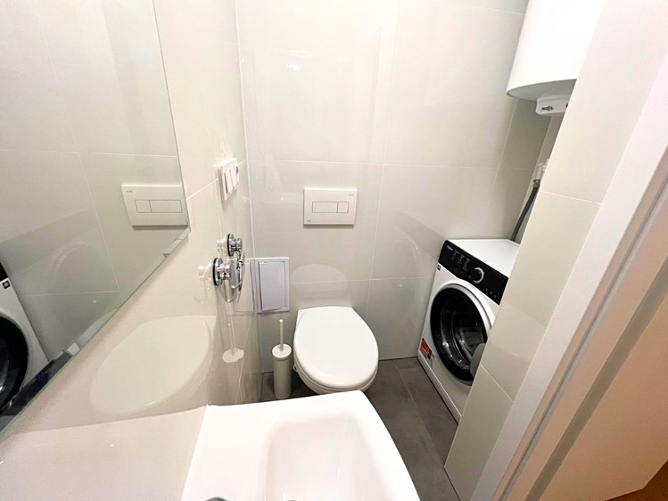 Квартира 1+kk в оренду, 18 м² (9 з 16)