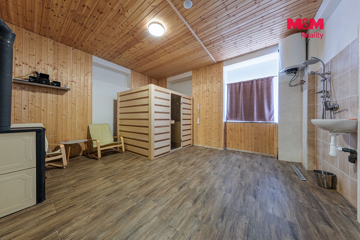 Prodej činžovního domu 327 m² – fotografie 3