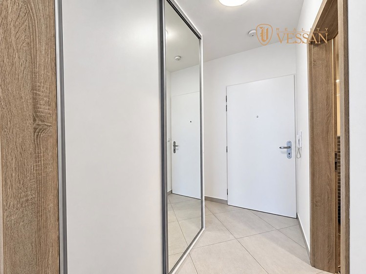 Wohnung 1+kk zum Kauf, 31 m² (4 von 8)